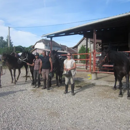 La Bardeliere Farm stay Corbelin
